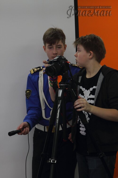 Денис Матушкин, Саша Вахмянин